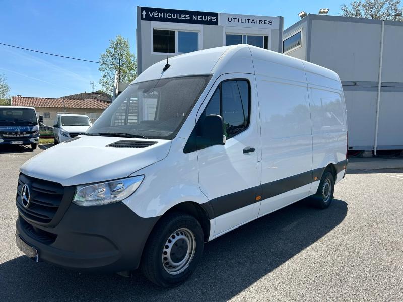 Photo MERCEDES-BENZ Sprinter Fg 311 CDI 37 3T5 First Propulsion Léger