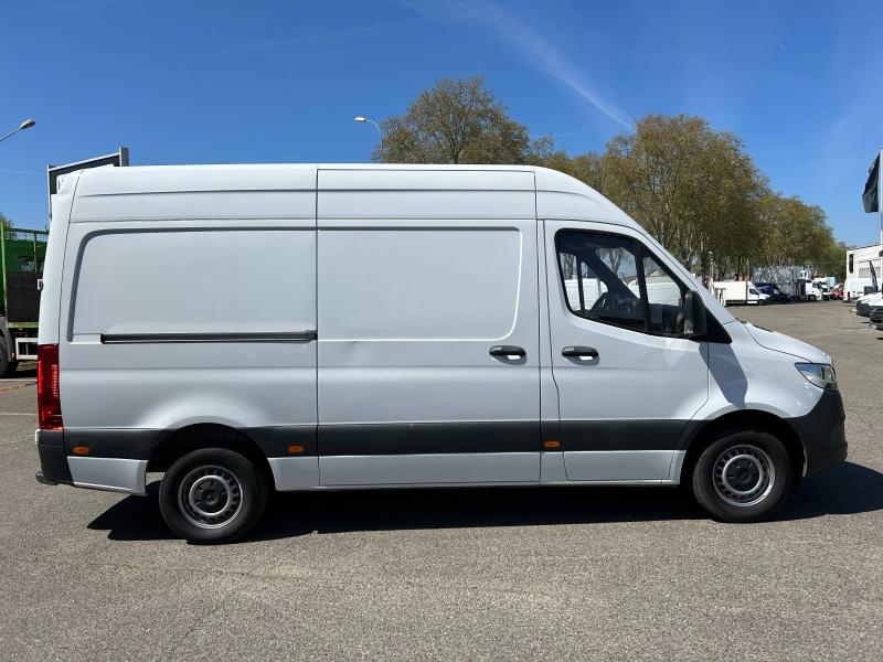 Image MERCEDES-BENZ Sprinter Fg 311 CDI 37 3T5 First Propulsion Léger