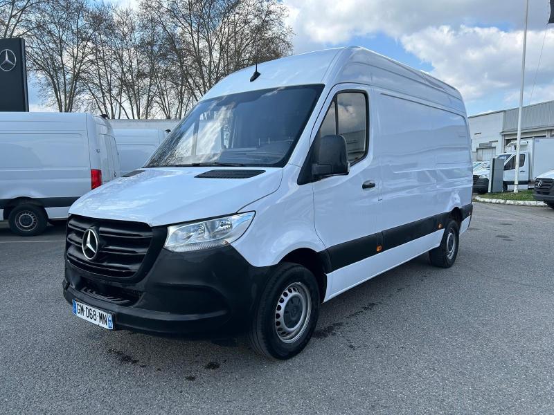 Photo MERCEDES-BENZ Sprinter Fg 311 CDI 37 3T5 First Propulsion Léger