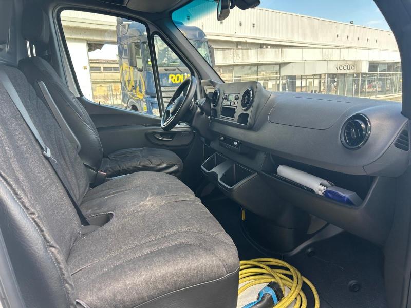 Image MERCEDES-BENZ Sprinter Fg 312 eSprinter 39 3T5 3 batteries