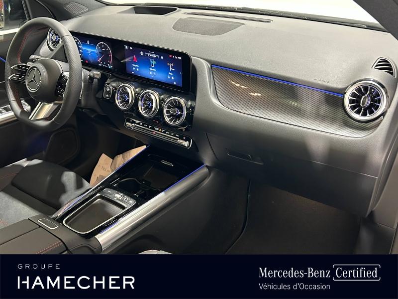 Image MERCEDES-BENZ GLA 200 d 150ch AMG Line 8G-DCT 4Matic