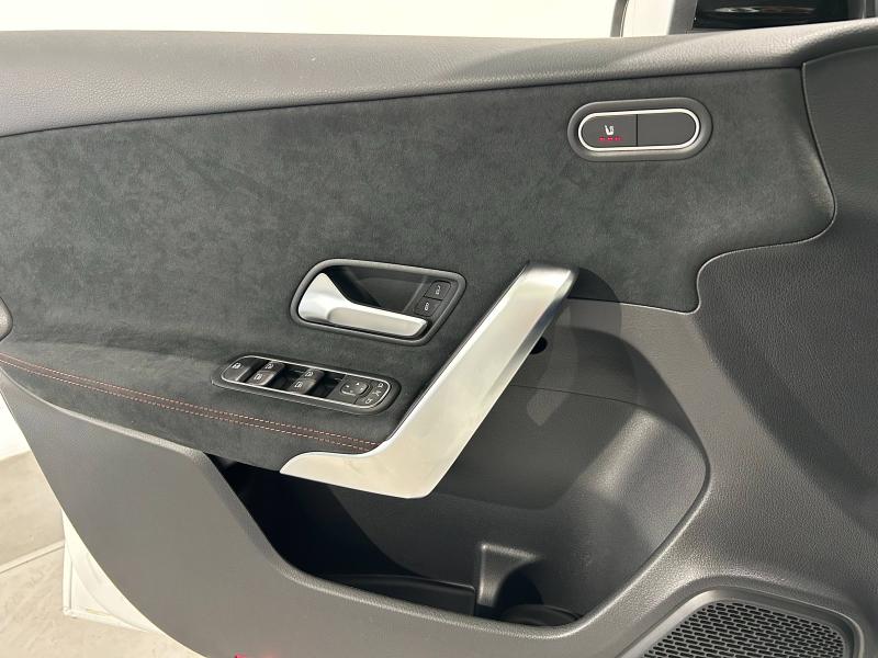 Image MERCEDES-BENZ Classe A 180 136ch Star Edition 7G-DCT