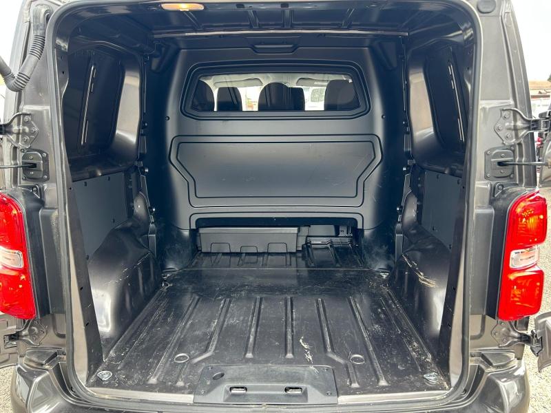 Image PEUGEOT Expert Fg M 100 kW Batterie 50 kWh Cabine Approfondie Fixe