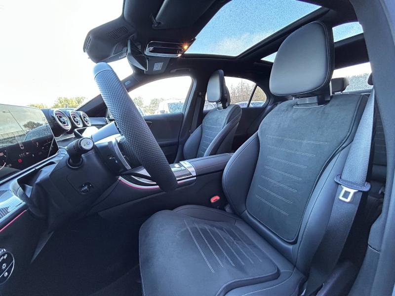 Image MERCEDES-BENZ Classe C 220 d 197ch AMG Line