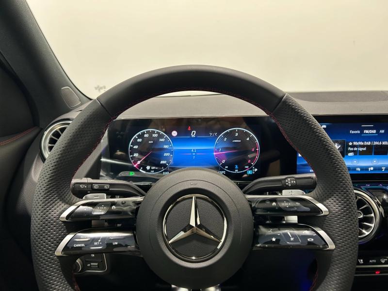 Image MERCEDES-BENZ GLA 200 d 150ch AMG Line 8G-DCT