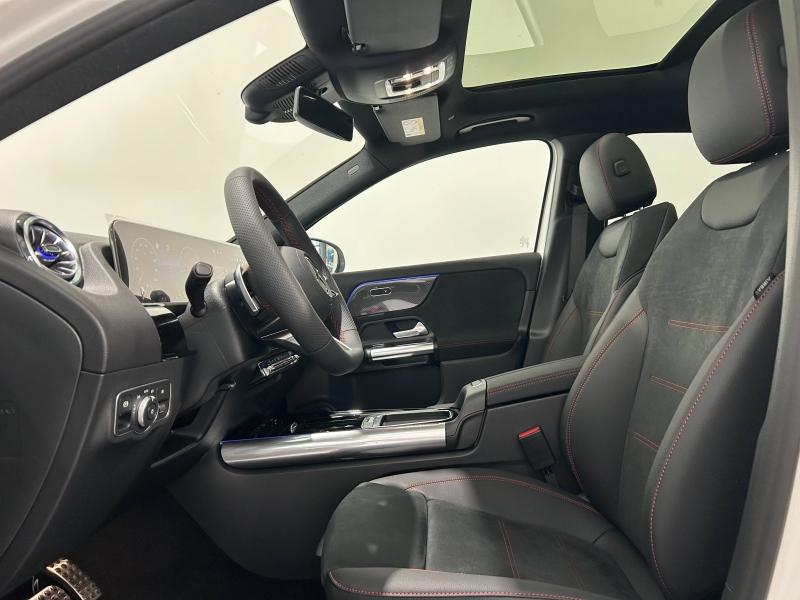 Image MERCEDES-BENZ GLA 180 136ch AMG Line 7G-DCT