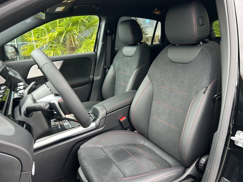 Image MERCEDES-BENZ GLA 200 d 150ch AMG Line 8G-DCT 4Matic