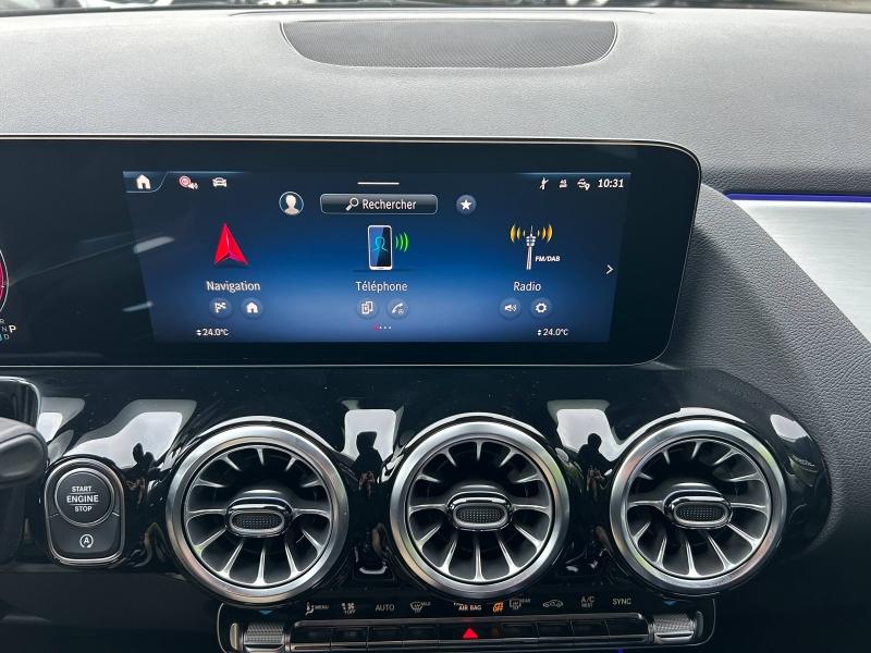 Image MERCEDES-BENZ GLA 200 d 150ch AMG Line 8G-DCT 4Matic