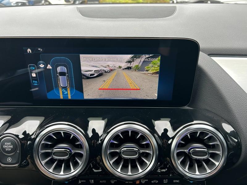 Image MERCEDES-BENZ GLA 200 d 150ch AMG Line 8G-DCT 4Matic