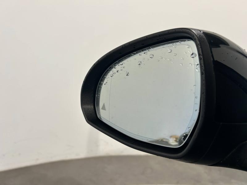 Image MERCEDES-BENZ Classe C 220 d 197ch AMG Line