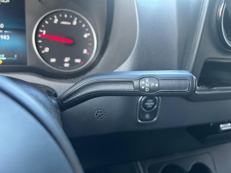 Image MERCEDES-BENZ Sprinter Fg 317 CDI 37 3T5 Pro Propulsion Léger 9G-Tronic