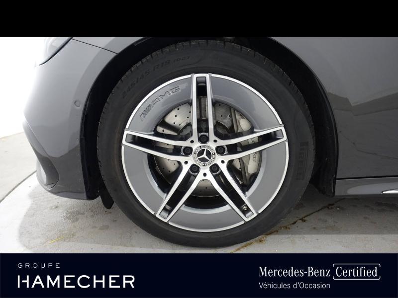 Image MERCEDES-BENZ Classe E 220 d 197+23ch AMG Line 9G-Tronic