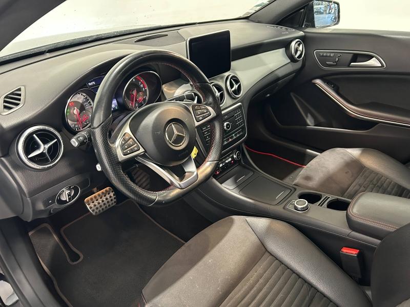 Image MERCEDES-BENZ CLA 200 Fascination 7G-DCT