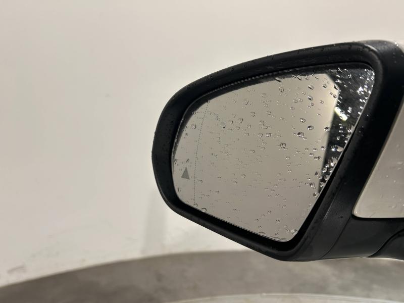 Image MERCEDES-BENZ GLA 200 d 150ch Progressive Line 8G-DCT