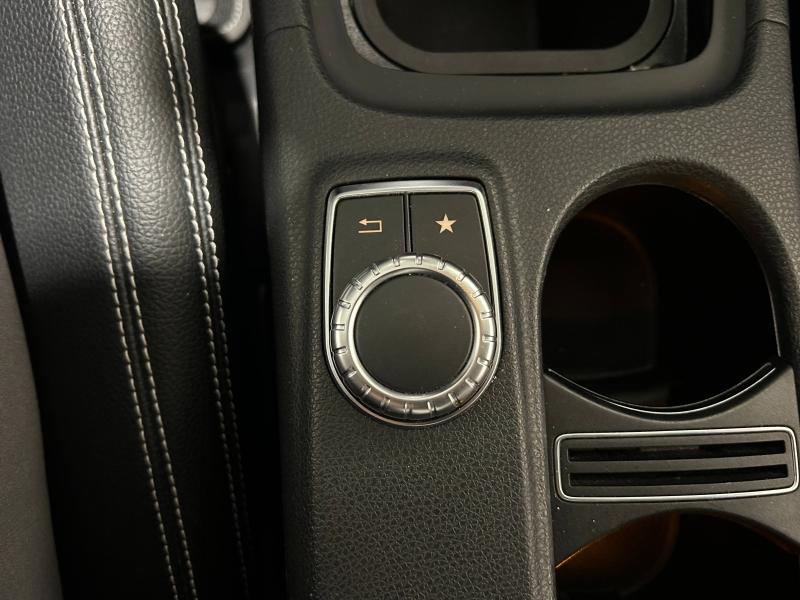 Image MERCEDES-BENZ GLA 200 d 136ch Starlight Edition 7G-DCT Euro6c