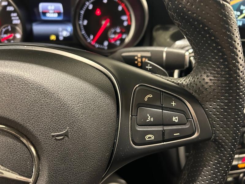 Image MERCEDES-BENZ GLA 200 d 136ch Starlight Edition 7G-DCT Euro6c