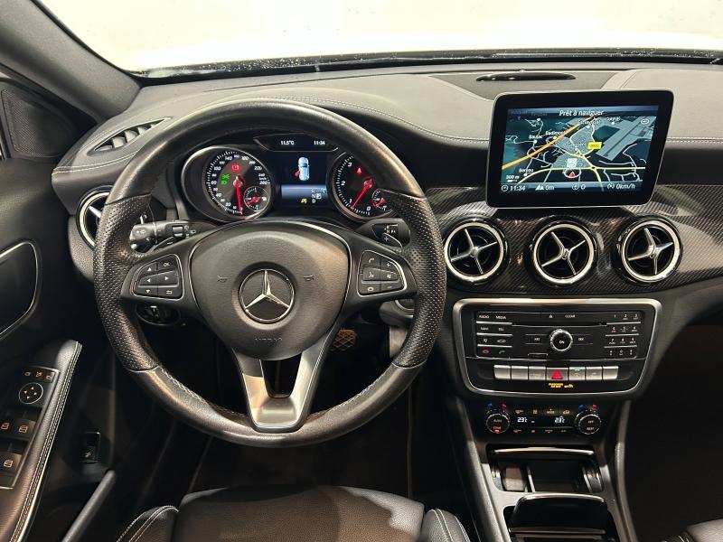 Image MERCEDES-BENZ GLA 200 d 136ch Starlight Edition 7G-DCT Euro6c