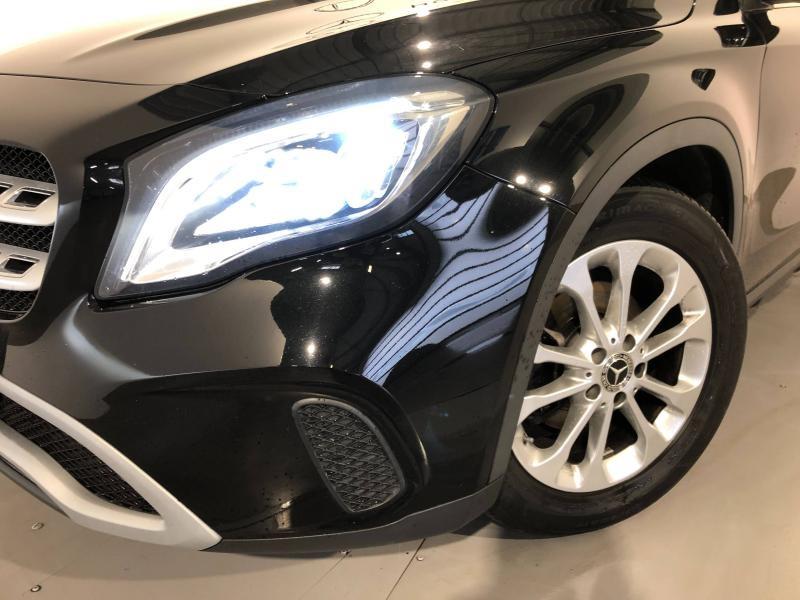 Image MERCEDES-BENZ GLA 200 d 136ch Business Edition 7G-DCT Euro6c