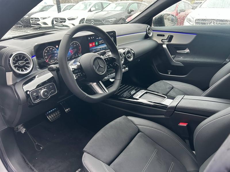 Image MERCEDES-BENZ CLA Shooting Brake 200 d 150ch AMG Exclusive Design 8G-DCT