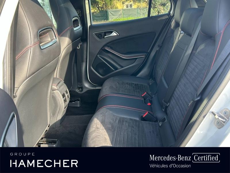 Image MERCEDES-BENZ GLA 220 d 170ch Fascination 7G-DCT Euro6c