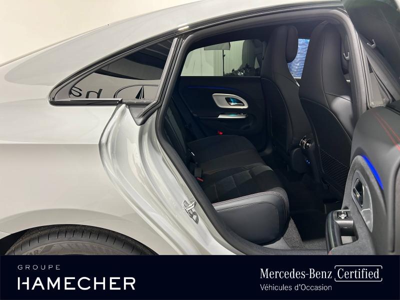 Image MERCEDES-BENZ CLA 200 183ch AMG Line 8G-eDCT