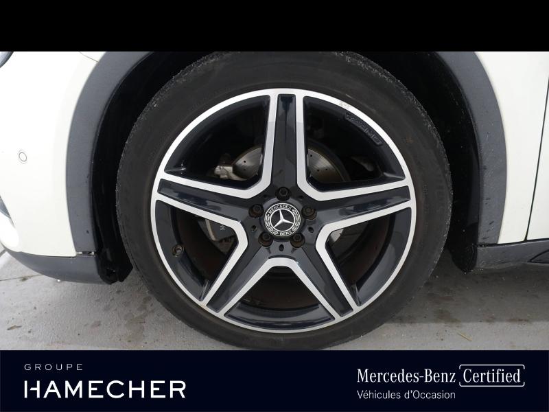 Image MERCEDES-BENZ GLA 200 d Fascination 7G-DCT