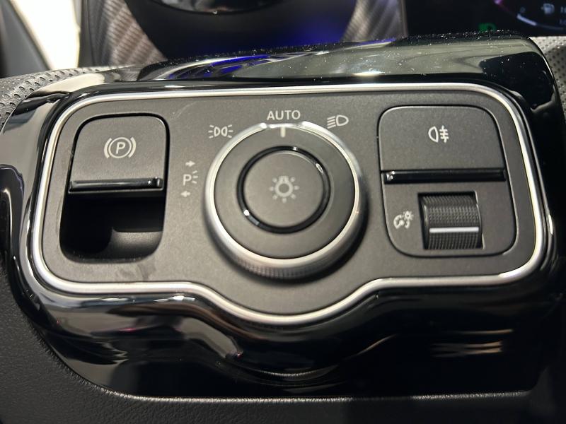 Image MERCEDES-BENZ Classe A 180 d 116ch Progressive Line 8G-DCT