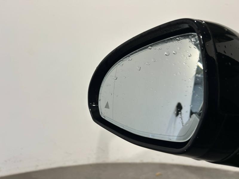 Image MERCEDES-BENZ Classe E 220 d 197+23ch AMG Line 4Matic 9G-Tronic