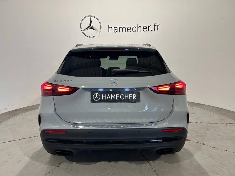 Image MERCEDES-BENZ GLA 200 d 150ch AMG Exclusive Design 8G-DCT