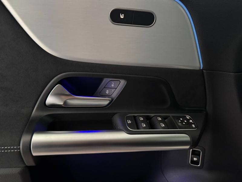 Image MERCEDES-BENZ GLA 200 d 150ch AMG Exclusive Design 8G-DCT