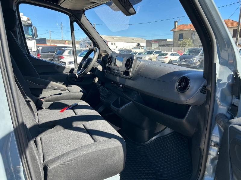 Image MERCEDES-BENZ Sprinter Fg 211 CDI 33 3T0 First Traction