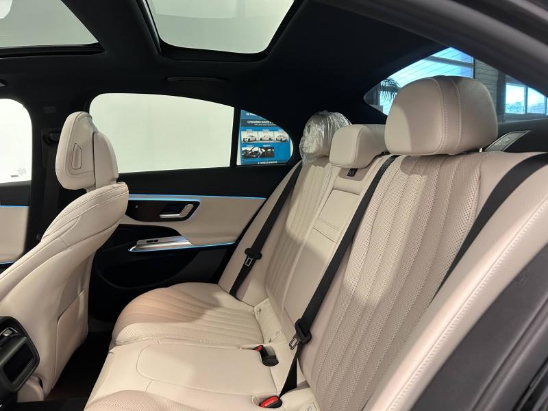 Image MERCEDES-BENZ Classe E 220 d 197+23ch AMG Line 4Matic 9G-Tronic