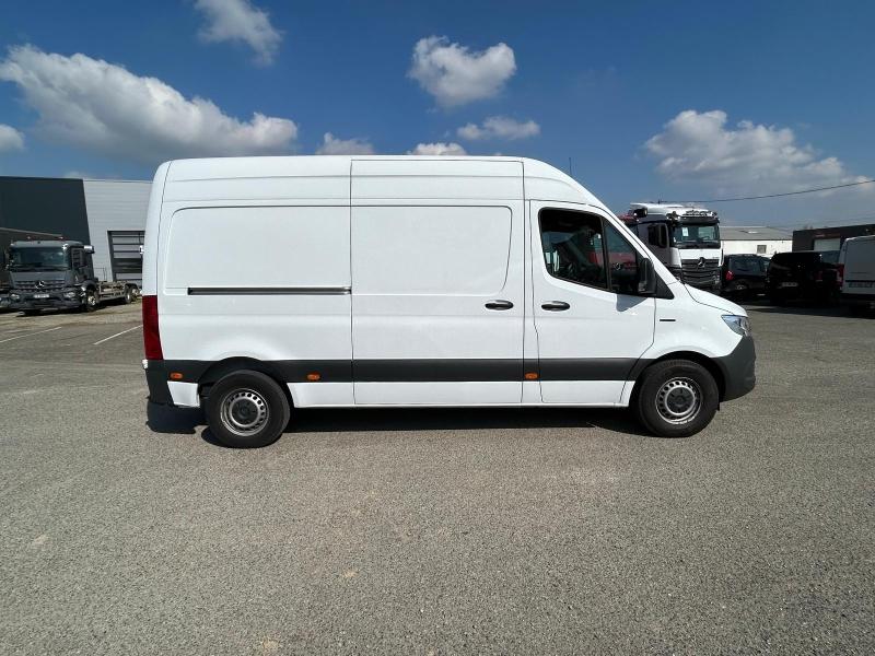 Image MERCEDES-BENZ Sprinter Fg 320 eSprinter 37 3T5 Pro