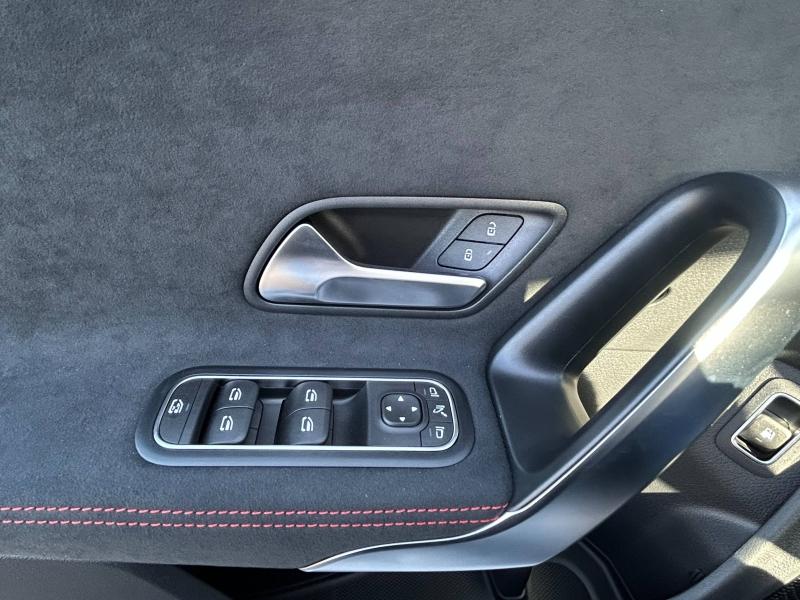 Image MERCEDES-BENZ CLA Shooting Brake 250 e Hybrid EQ 218ch AMG Line 8G-DCT