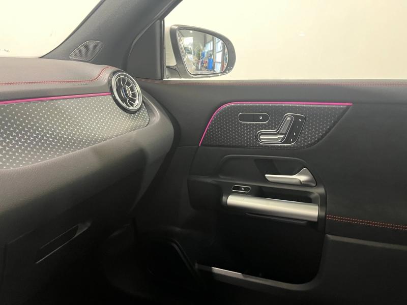 Image MERCEDES-BENZ EQA 300 228ch 4Matic AMG Line