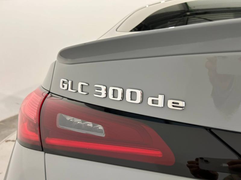 Image MERCEDES-BENZ GLC Coupé 300 d e Hybrid 197+136ch AMG Line + 4Matic 9G-Tronic