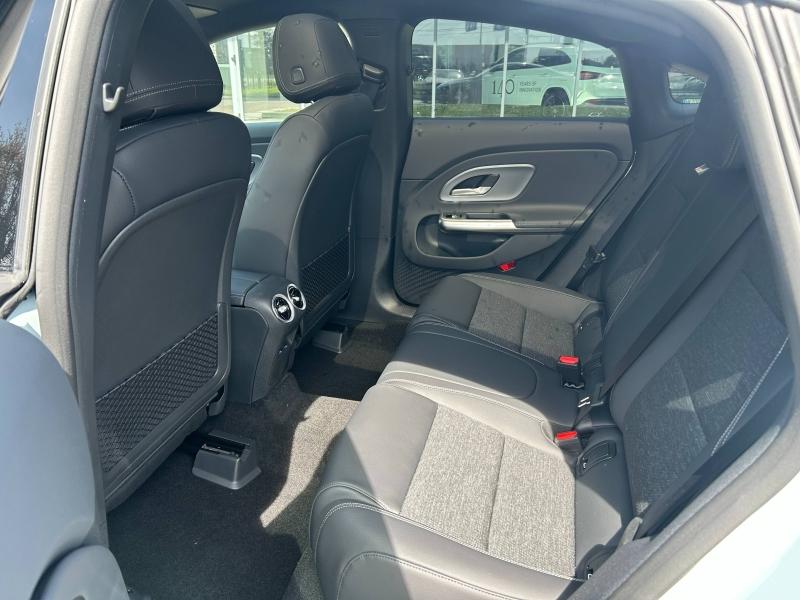 Image MERCEDES-BENZ CLA 180 136+30ch Business Line 8G-eDCT