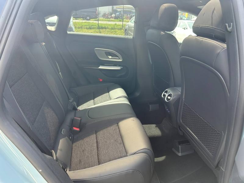 Image MERCEDES-BENZ CLA 180 136+30ch Business Line 8G-eDCT