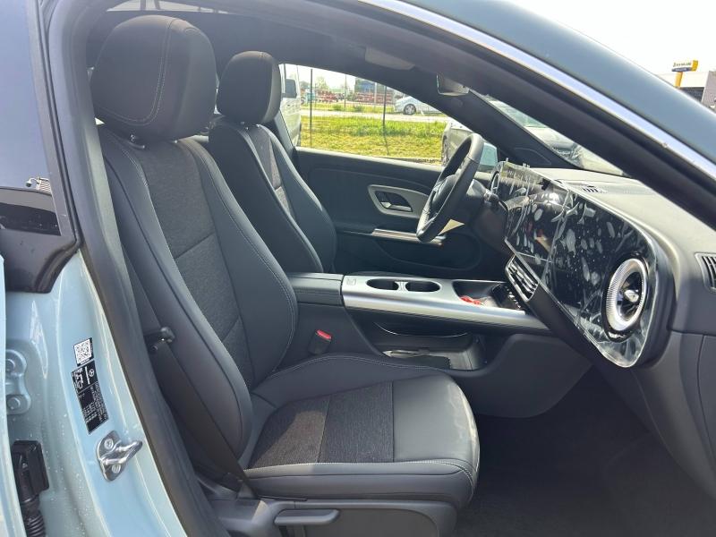 Image MERCEDES-BENZ CLA 180 136+30ch Business Line 8G-eDCT