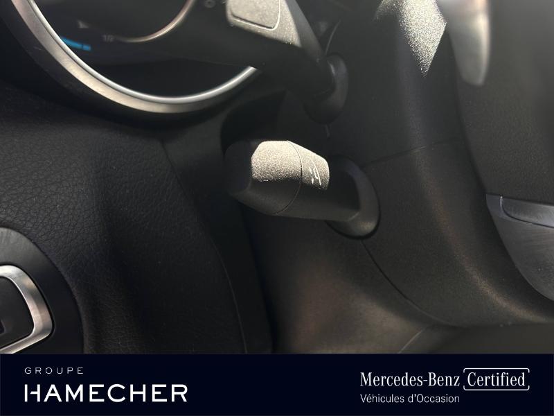 Image MERCEDES-BENZ Classe C Cabriolet 220 d 194ch AMG Line 9G-Tronic