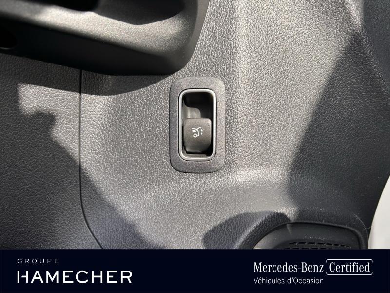 Image MERCEDES-BENZ GLA 200 d 150ch Progressive Line 8G-DCT