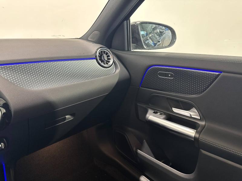 Image MERCEDES-BENZ GLA 200 d 150ch Progressive Line 8G-DCT