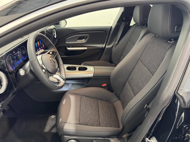 Image MERCEDES-BENZ CLA 180 136+30ch Business Line 8G-eDCT