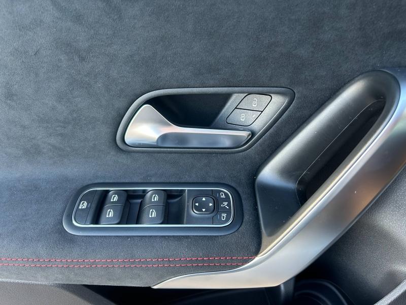Image MERCEDES-BENZ Classe A 180 d 116ch AMG Line 8G-DCT