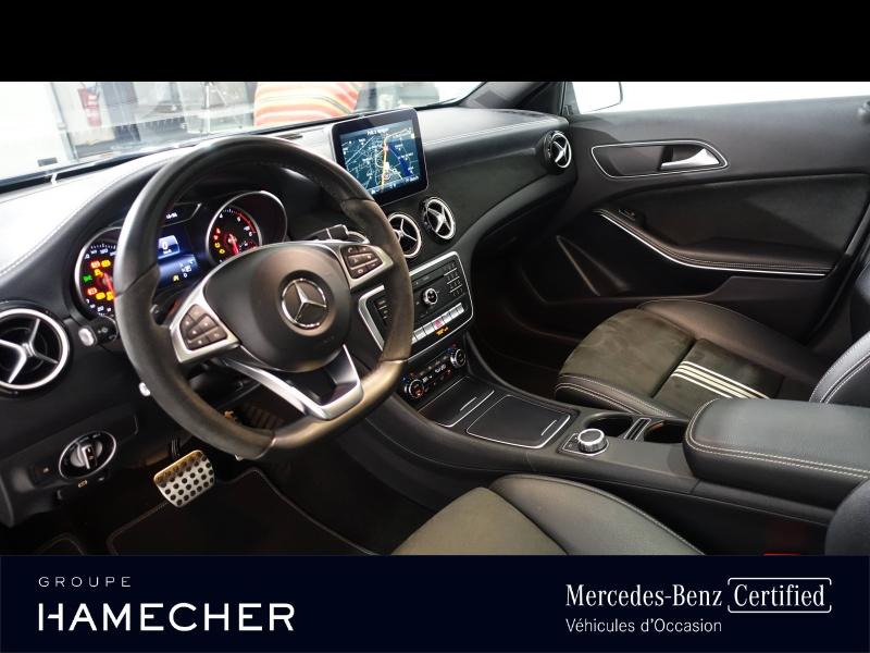 Image MERCEDES-BENZ GLA 200 d WhiteArt Edition 7G-DCT