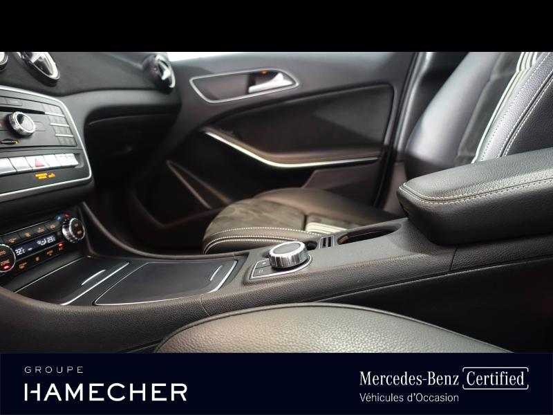 Image MERCEDES-BENZ GLA 200 d WhiteArt Edition 7G-DCT