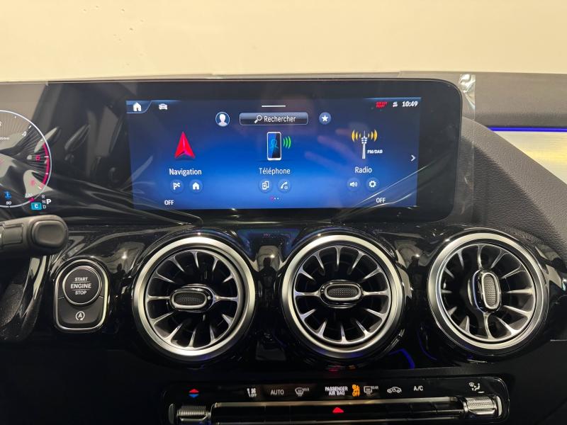 Image MERCEDES-BENZ GLA 200 d 150ch AMG Exclusive Design 8G-DCT