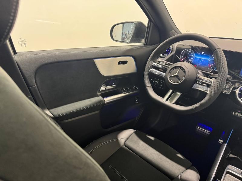 Image MERCEDES-BENZ GLA 200 d 150ch AMG Exclusive Design 8G-DCT