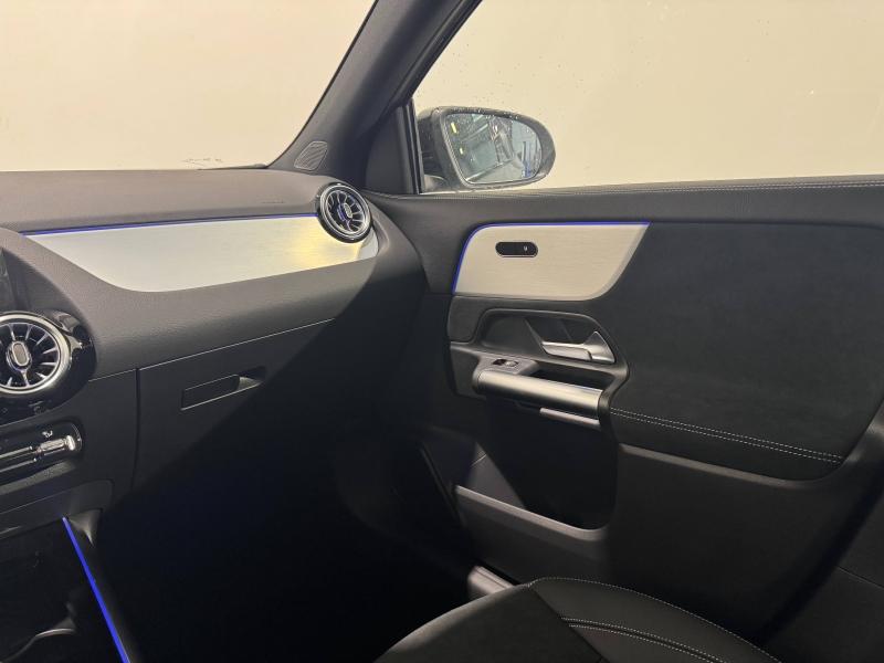 Image MERCEDES-BENZ GLA 200 d 150ch AMG Exclusive Design 8G-DCT