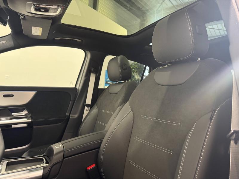 Image MERCEDES-BENZ GLA 200 d 150ch AMG Exclusive Design 8G-DCT
